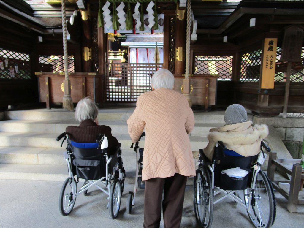 今年のスタートは初詣♪